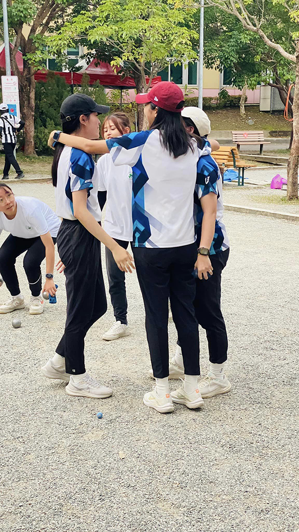 林佑庭、張庭瑄、楊婷茵台北市法式滾球女子三人組代表